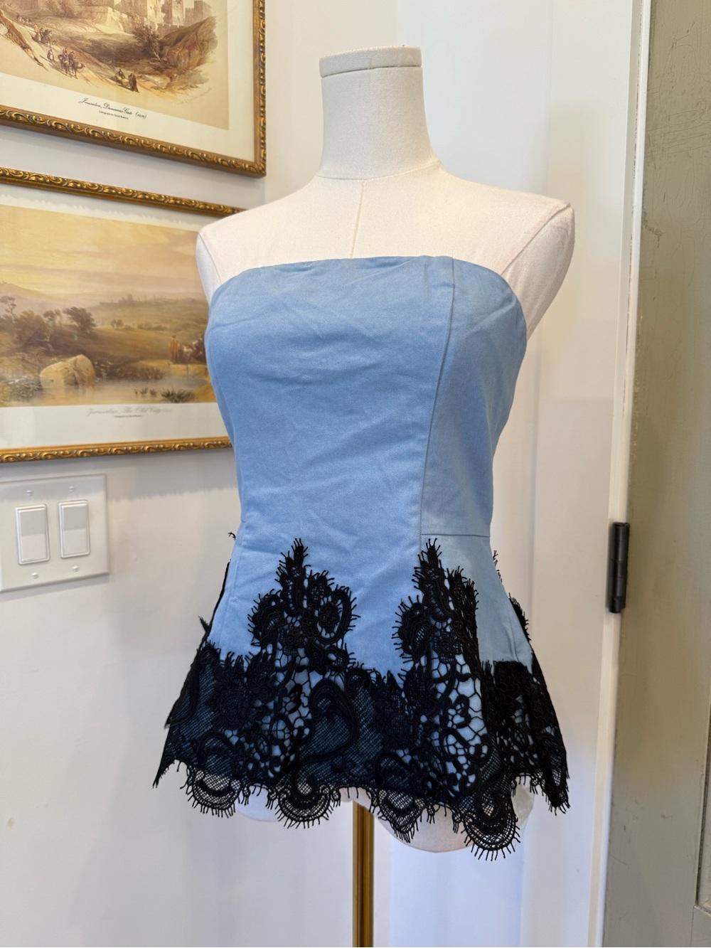 Commense Strapless Light Blue Top with Black Lace Trim - Picture 3 of 6